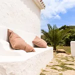 Santa Teresa, Casa Granada