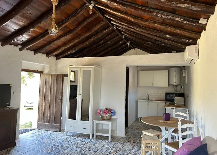 Santa Teresa, Casa Granada * אסטפונה