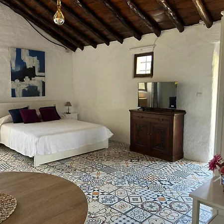 Santa Teresa, Casa Granada