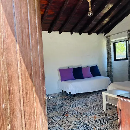 Santa Teresa, Casa Granada *